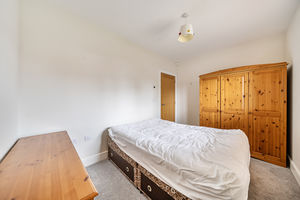 Bedroom- click for photo gallery